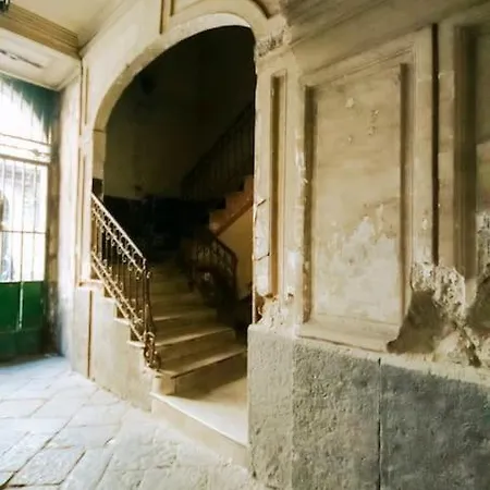 Apartamento Maestosa Casa In Napoli Centro Exterior foto