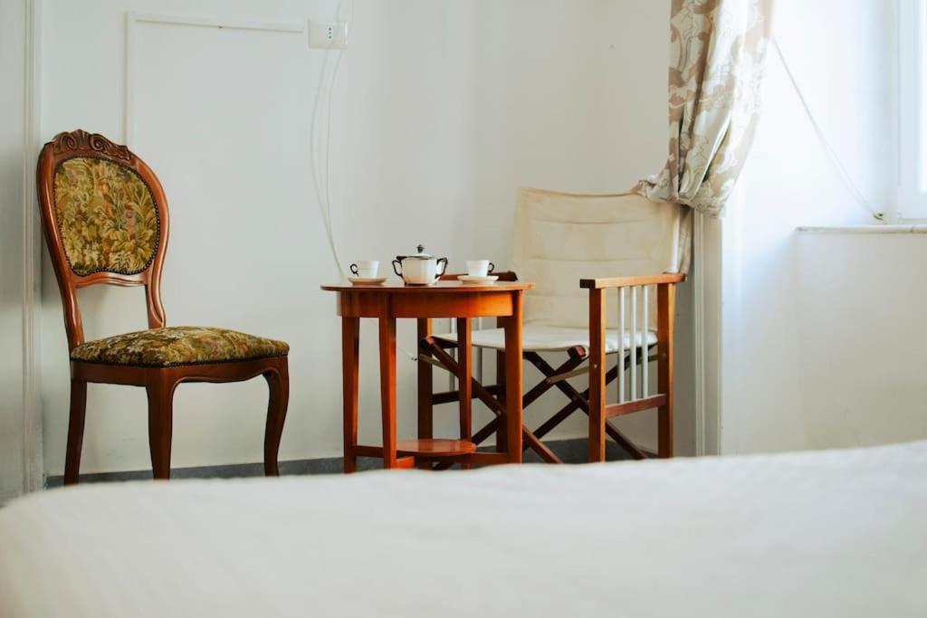 Maestosa Casa In Centro Appartamento Napoli